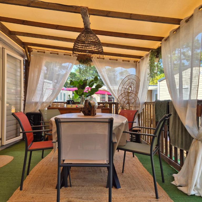 Un toit sur le bassin les Embruns - Mobile Home - 16