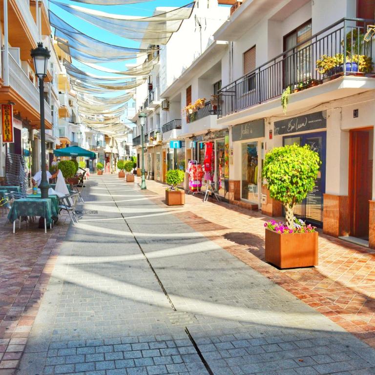 Sunny Studio in Nerja Center with Balcony close to Beach - Estudio con balcón - 1