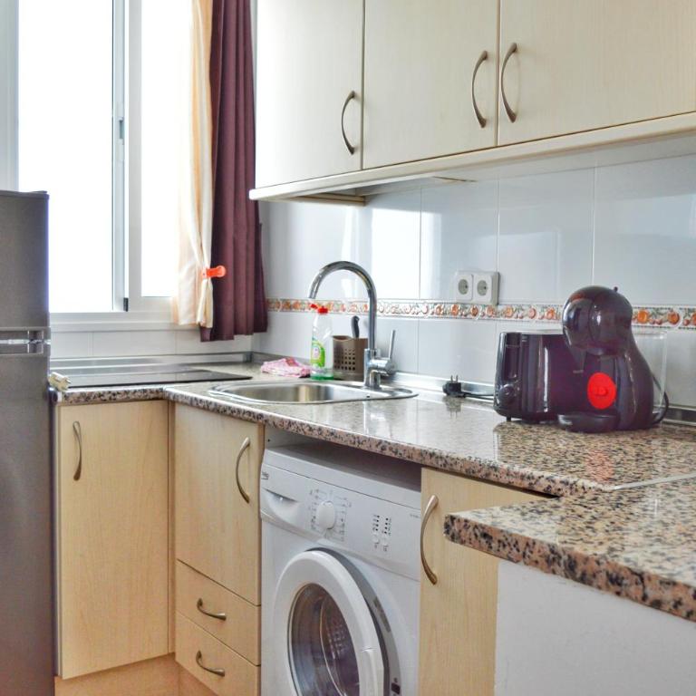 Sunny Studio in Nerja Center with Balcony close to Beach - Estudio con balcón - 7