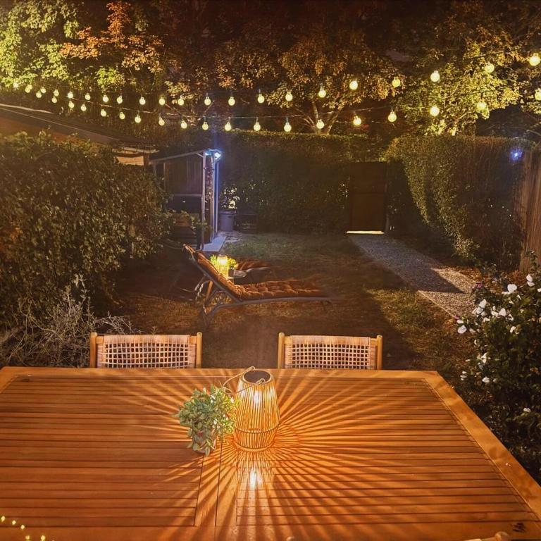 Maison Langevin 2-Bedroom House with Cozy Garden & Patio - Maison 2 Chambres - 5