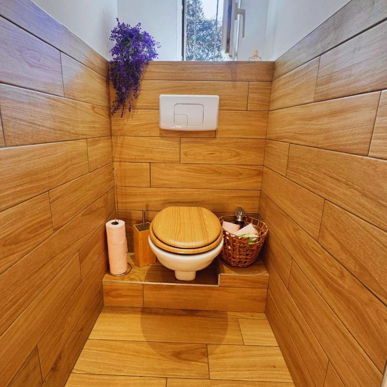 Maison Langevin 2-Bedroom House with Cozy Garden & Patio - Maison 2 Chambres - 25