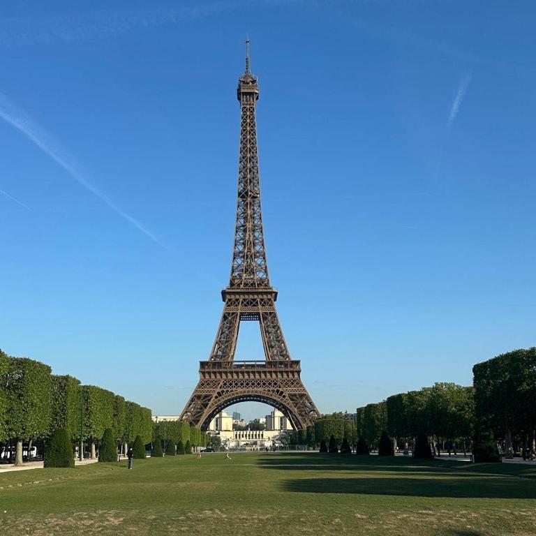 A proximité immédiate de la Tour Eiffel - Appartement 1 Chambre - 1