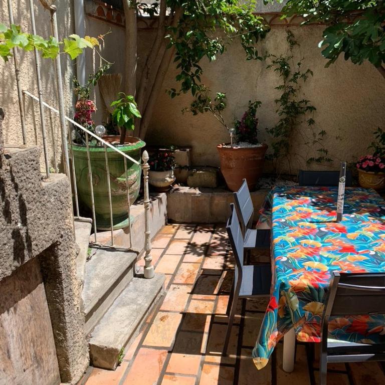 La maison sur la place dans Aigues Mortes climatisé - Maison 2 Chambres - 10