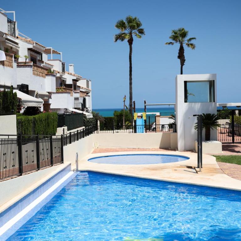 Seaside Heritage Apartment - Two-Bedroom Apartment - 1
