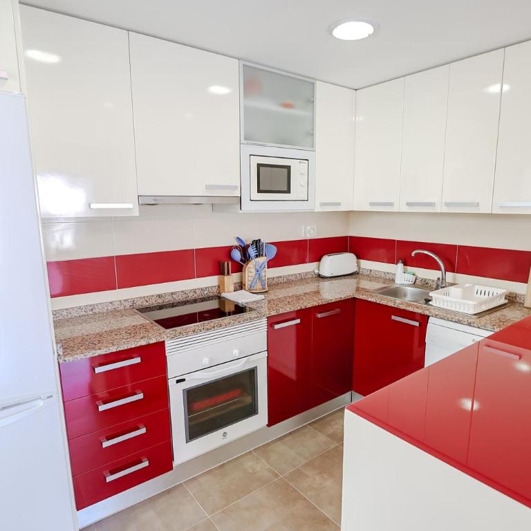 Seaside Heritage Apartment - Two-Bedroom Apartment - 9