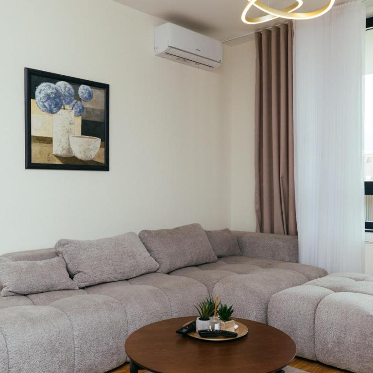 Beautiful One Bedroom With Free Breakfast and Parking - Apartman sa 1 Spavaćom Sobom - 14