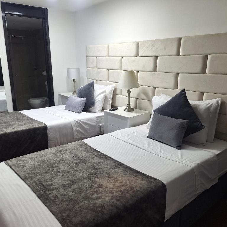 Aw Hotel Quality Comfort Embajada - Corferias - Habitación Individual Deluxe - 4