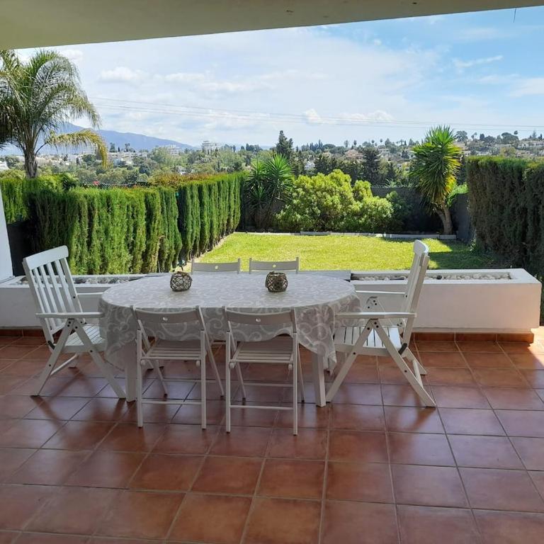 Townhouse in San Pedro- Private Garden, Golf, Beach, Pool - Casa de 3 dormitorios - 1