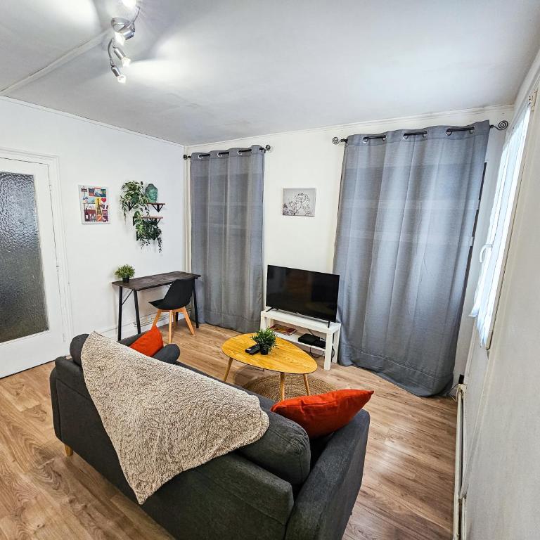 Beau T1 2 personnes BERGSON - One-Bedroom Apartment - 24
