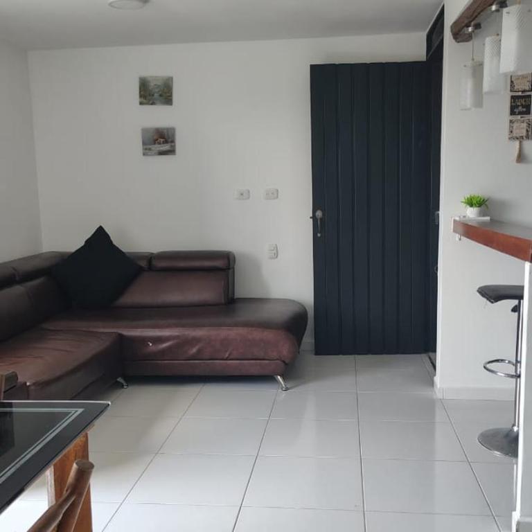 Cómodo apartamento sur de cali - Apartamento de 3 dormitorios con vistas a las montañas - 5