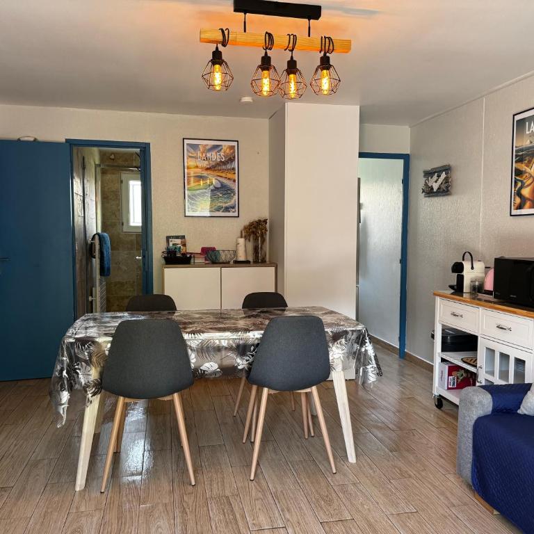 Maisonnette au calme, T3, 6 pers résidence avec piscine et wifi privée proche lac et océan - Maison 2 Chambres - 1
