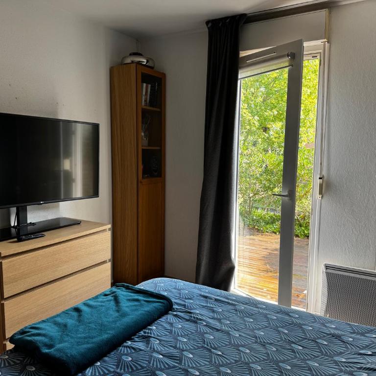 Maisonnette au calme, T3, 6 pers résidence avec piscine et wifi privée proche lac et océan - Maison 2 Chambres - 19