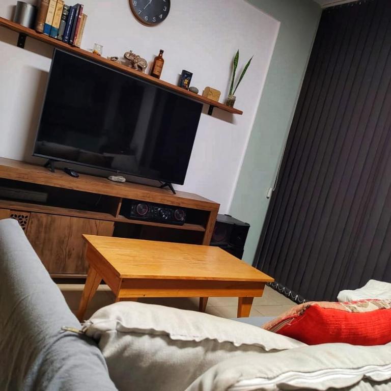 Cómodo Dpto Full Equipado a Minutos del Aeropuerto - Apartamento de 1 dormitorio - 1