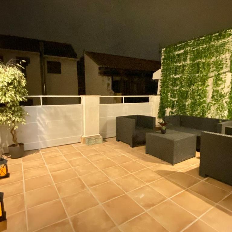 Romántico Ático Terraza privada y Cochera Gratis - One-Bedroom Apartment - 23