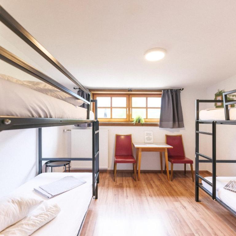 Mellow Mountain Hostel - Posto Letto in Dormitorio con 4 Letti - 4