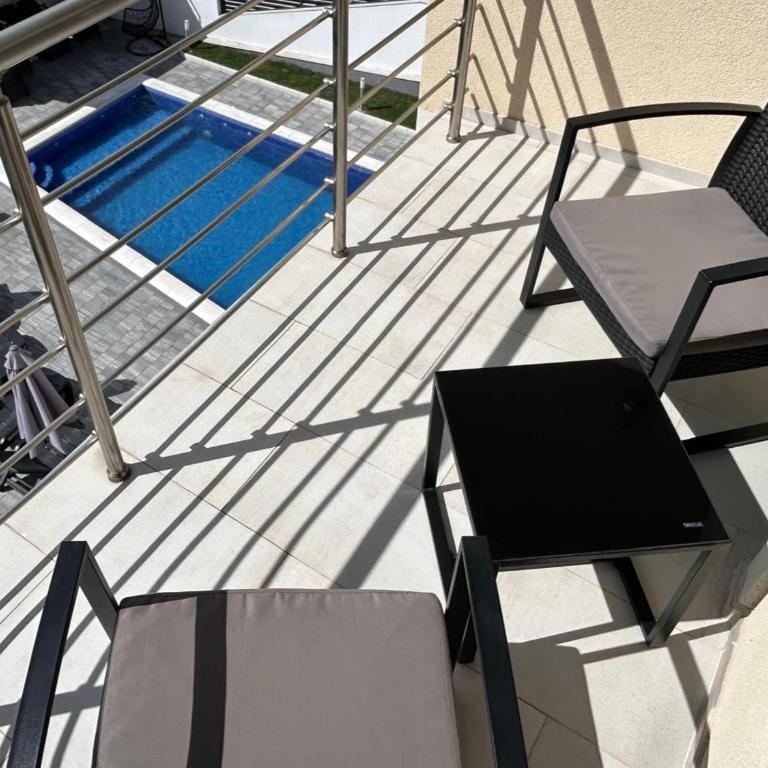 Villa Ronić - Deluxe Apartment - 1
