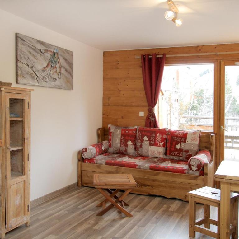 Duplex au Chalet Chantelouve pour 8 personnes à moins de 100 m des remontées mécaniques - Three-Bedroom Apartment with Mountain View - 26