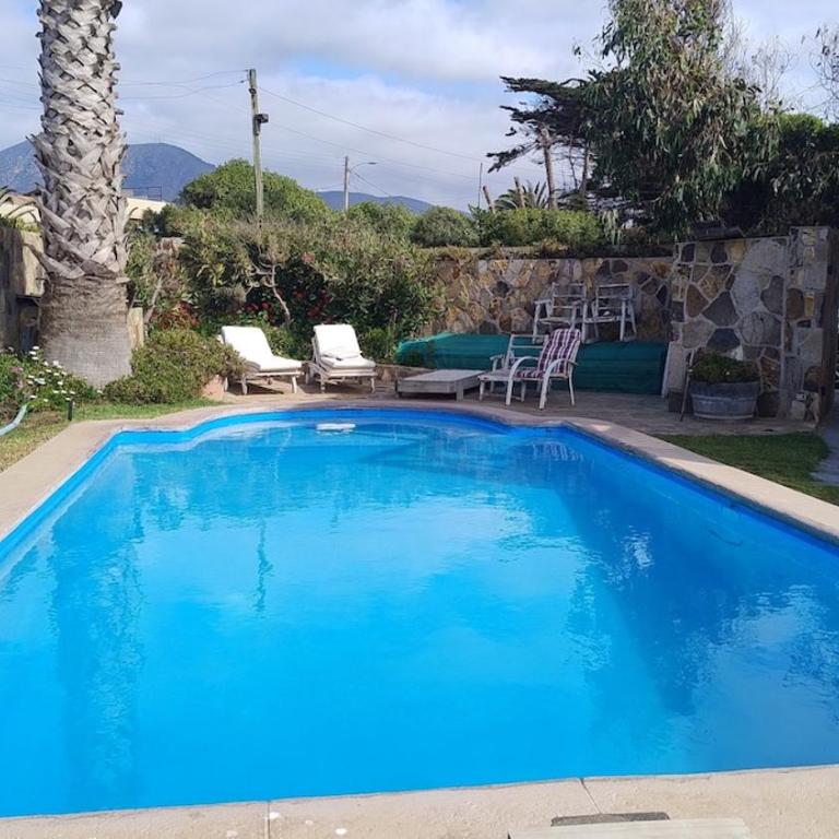 Bella casa frente al mar en Pichidangui, 9 camas - Vacation Home - 7