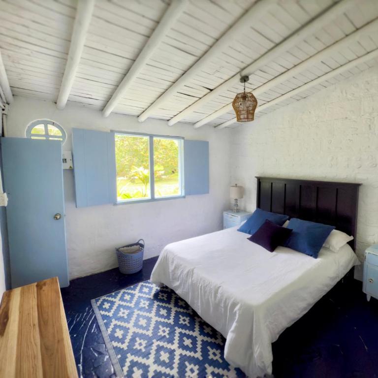 Hermosa Casa frente al Río - Three-Bedroom House - 11