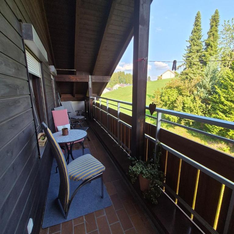Charmanter Rückzugsort im DG - Apartment mit 2 Schlafzimmern - 3