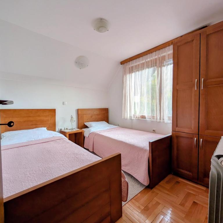 Apartments Šćepanović - Dupleks Apartman s 3 Spavaće Sobe i Terasom - 2