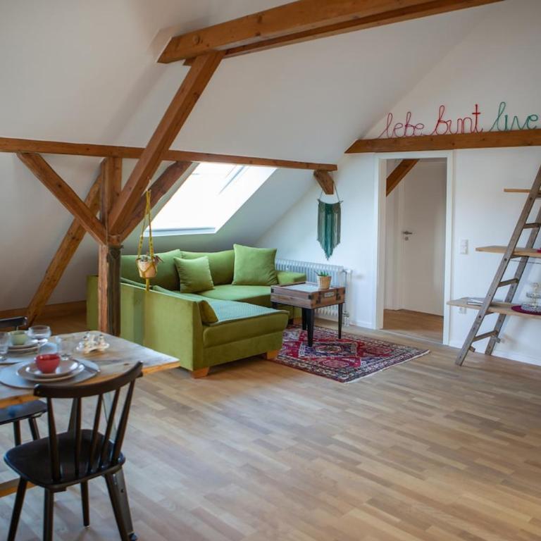 Rooftop Arts&Crafts Apartment, zentral und ruhig, 3 Dachterrassen - One-Bedroom Apartment with Balcony and City View - 4