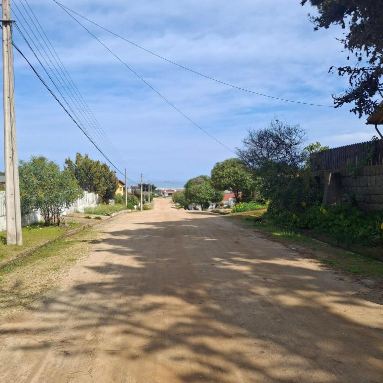 Amplia casa de 3 dormitorios en Guaylandia - Casa de 3 dormitorios - 2