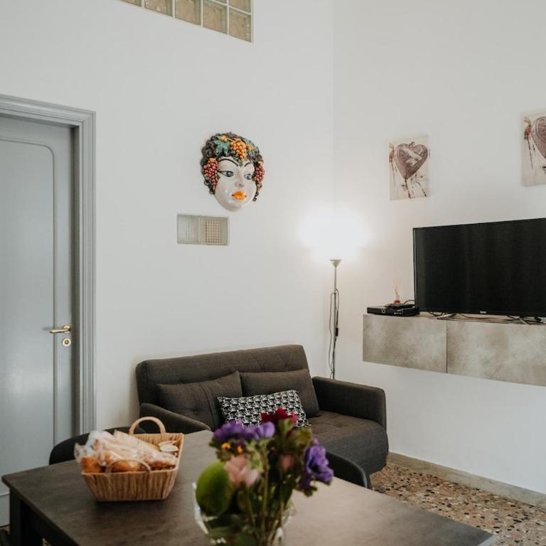 La Maestrina Apartment in Taormina - One-Bedroom Apartment - 37