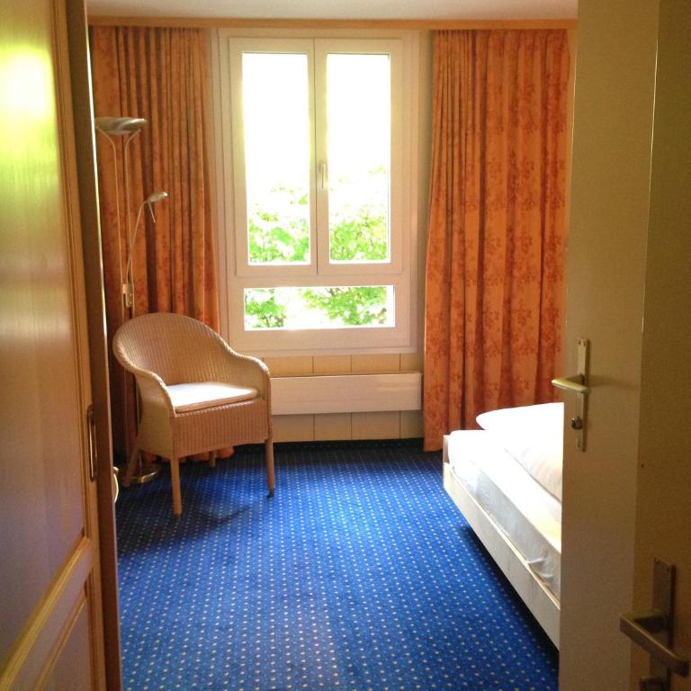 Hotel Bellevue - Traditional Swiss Hideaway - Einzelzimmer - Nordseite ohne Balkon - 2