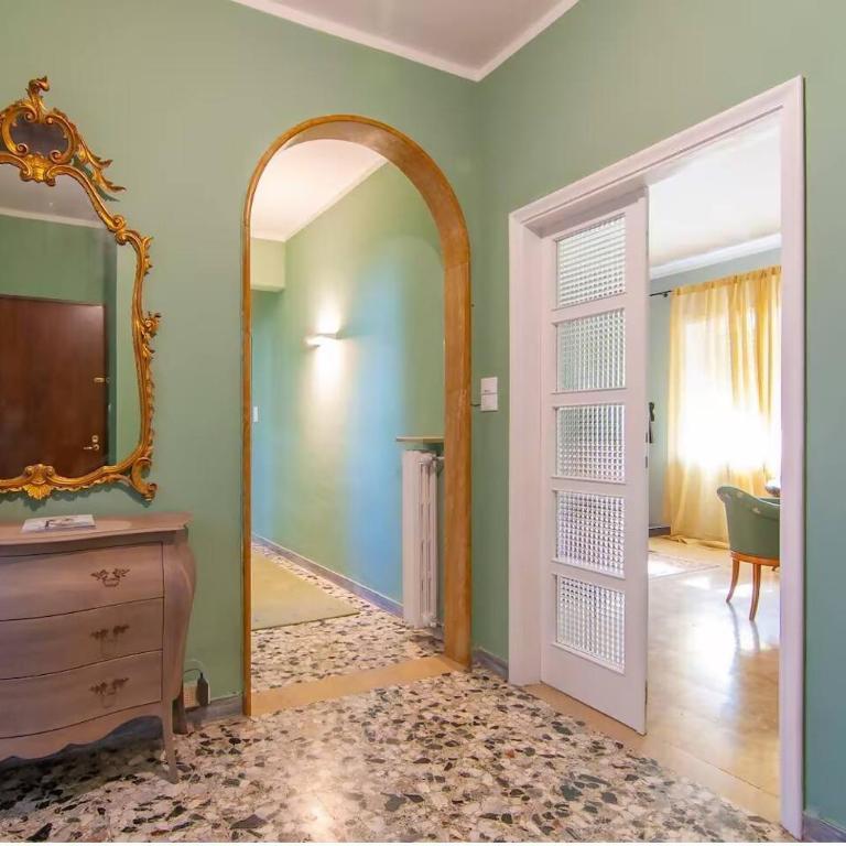 VeronaVera Casa Dante - Appartamento con 2 Camere da Letto - 2