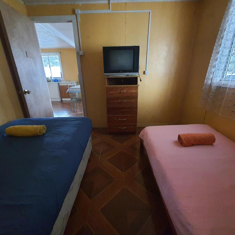 El Rayito de Sol - Two-Bedroom House - 8