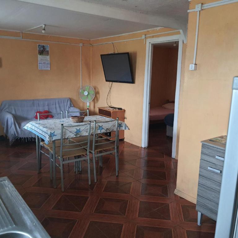 El Rayito de Sol - Two-Bedroom House - 25
