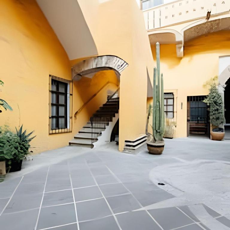 Amplia Casa en el Corazón del Centro | 4hab + Est - Casa de 4 dormitorios - 51