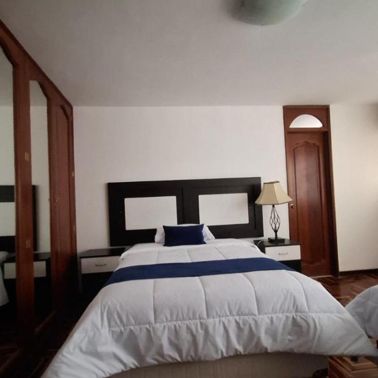 Attix Hostal - Habitación Doble Superior con 2 camas grandes - 4