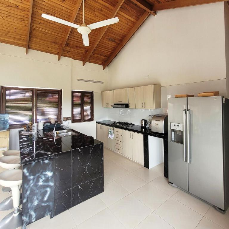 Villa María Lilia Casa con piscina y jacuzzi privado - Villa - 15