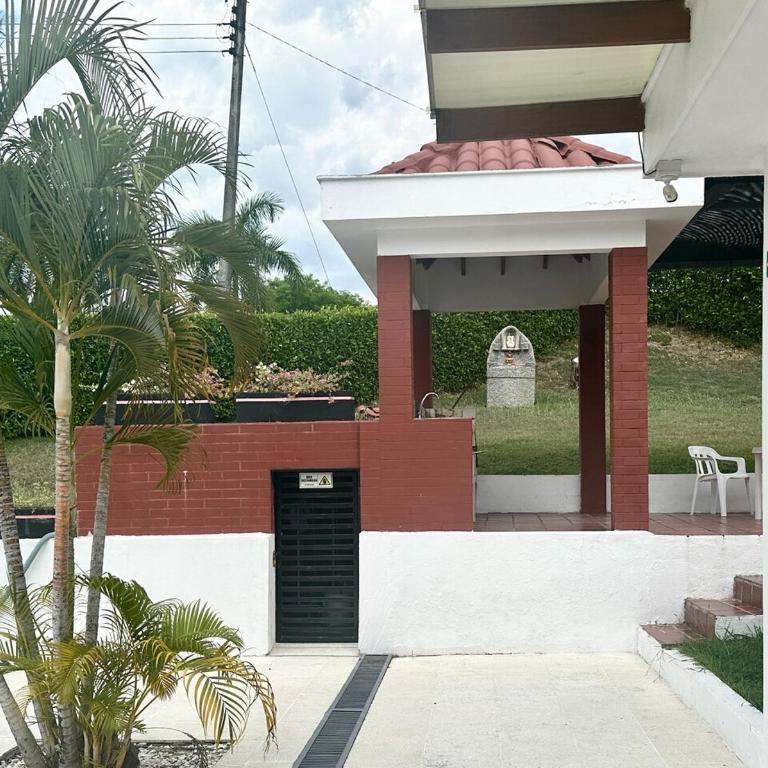 Villa María Lilia Casa con piscina y jacuzzi privado - Villa - 31