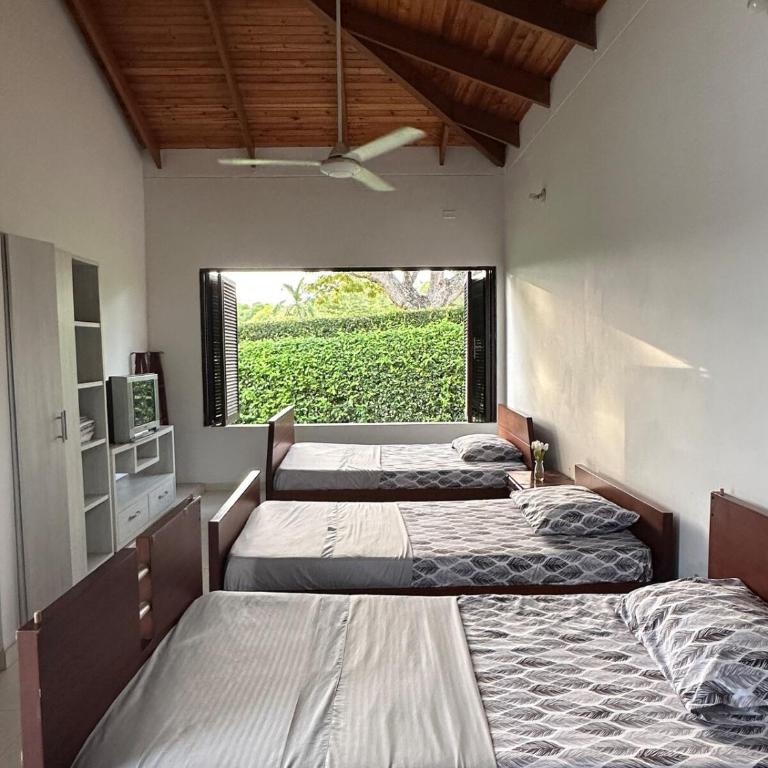 Villa María Lilia Casa con piscina y jacuzzi privado - Villa - 33