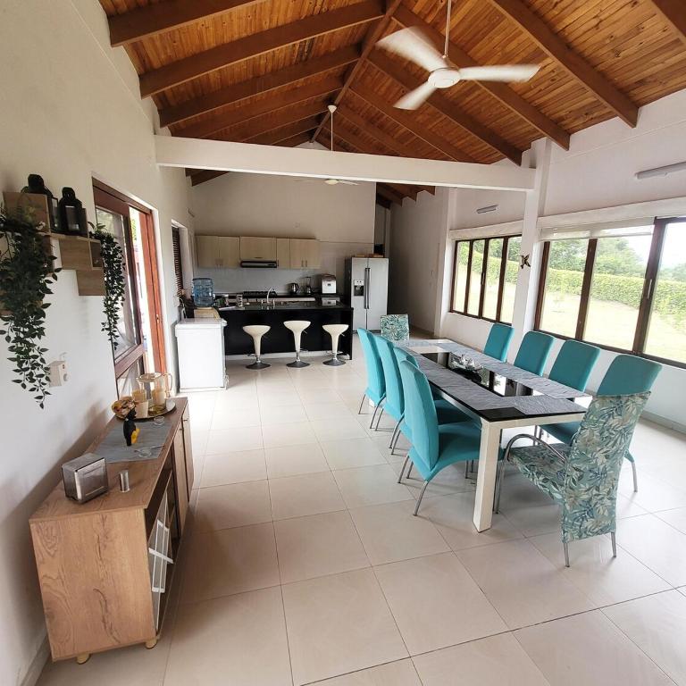 Villa María Lilia Casa con piscina y jacuzzi privado - Villa - 36