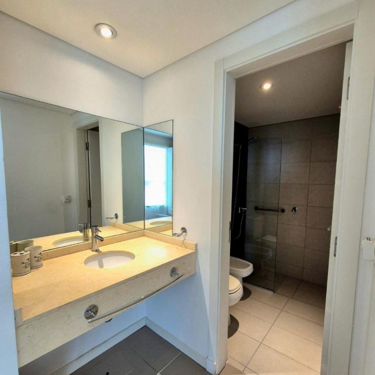 Wind Luxe Escape - Two-Bedroom Apartment with Terrace - 31
