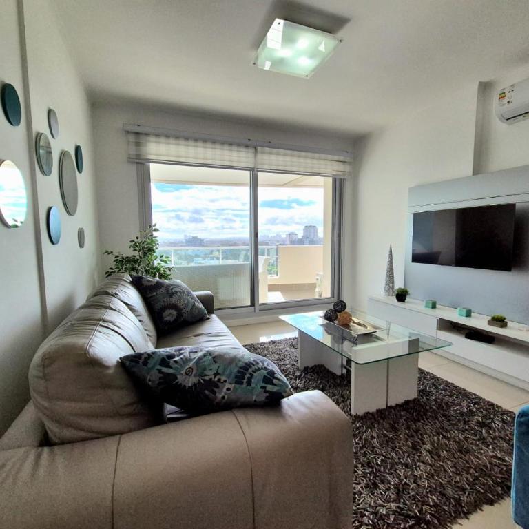 Wind Luxe Escape - Two-Bedroom Apartment with Terrace - 20