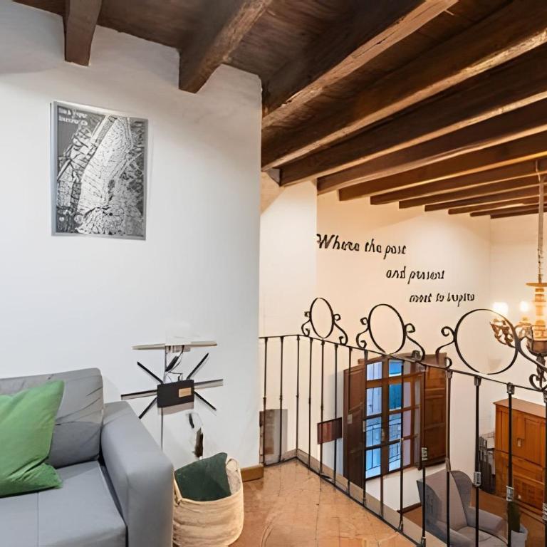 Casa en el Corazón del Centro Histórico| 907+ Est - Casa de 3 dormitorios - 35