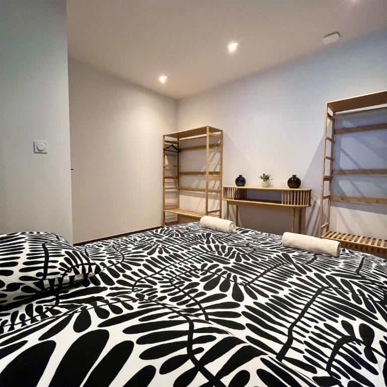 T2 Central Le Viennois - Gare de Vienne - 25 min de Lyon - Appartement 1 Chambre - 14