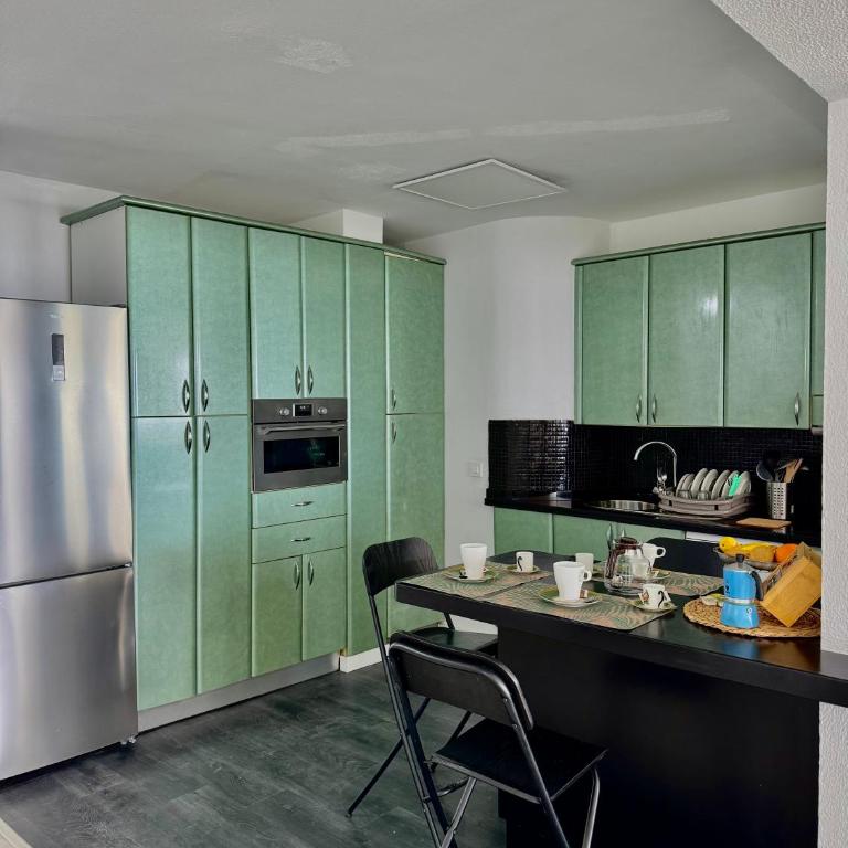Buenavista Las Canteras - Three-Bedroom Apartment - 11