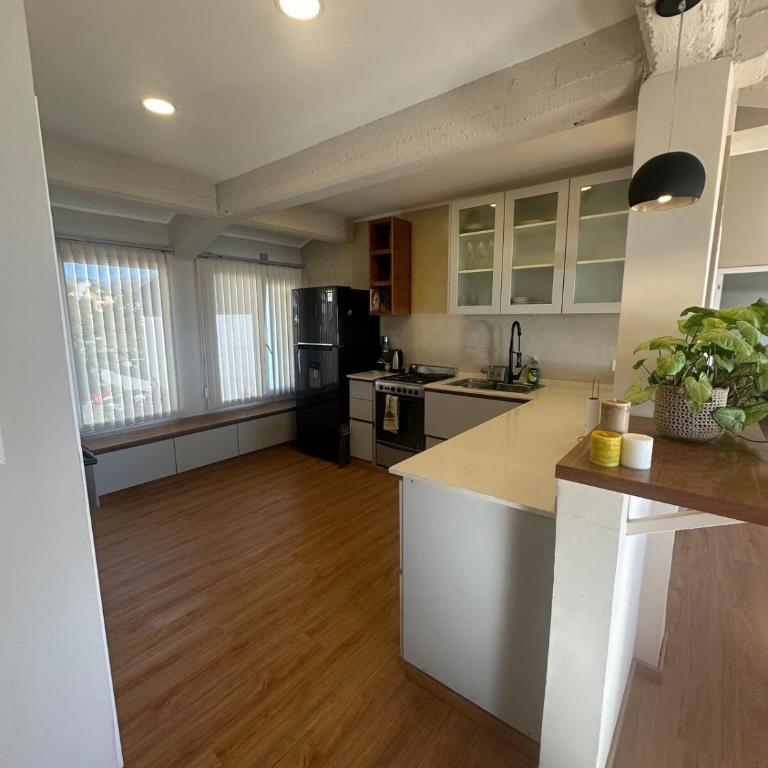 Departamento céntrico, vista al lago - Apartamento de 2 dormitorios - 6