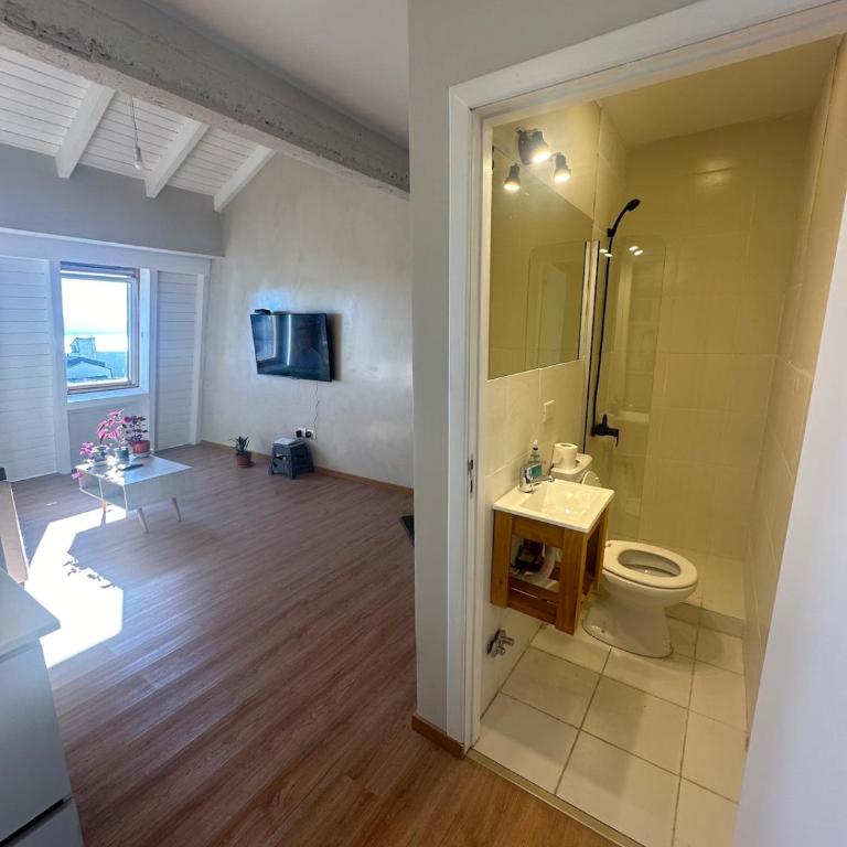 Departamento céntrico, vista al lago - Apartamento de 2 dormitorios - 9
