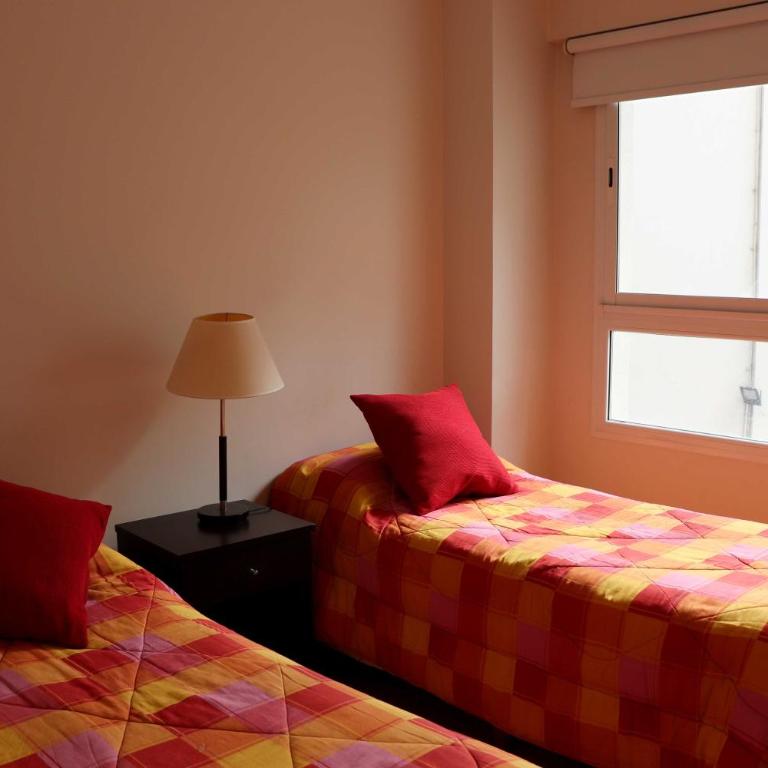 3 ambientes en La Perla a 2 cuadras del mar - Apartamento de 3 dormitorios - 6
