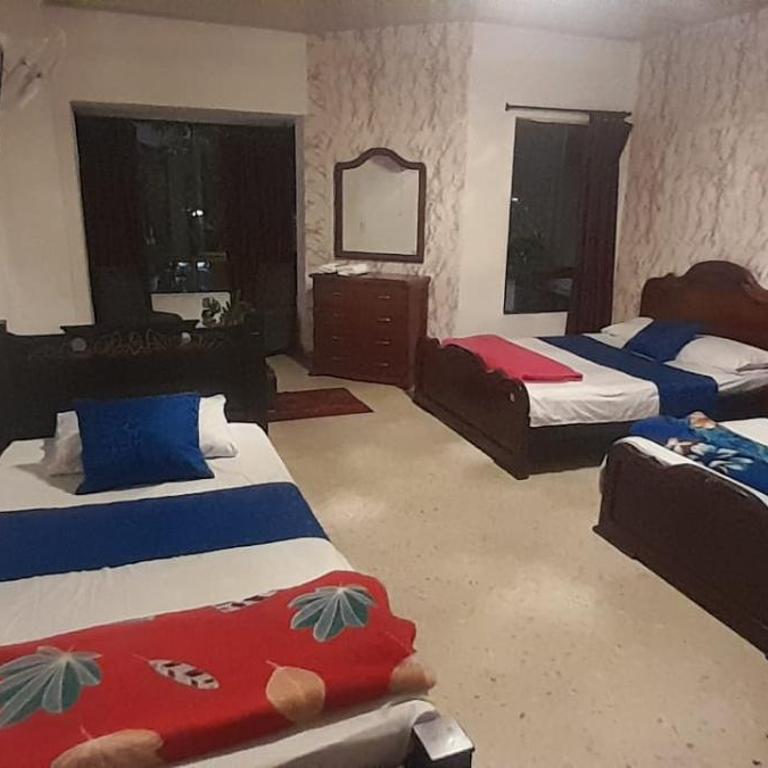 Hotel Ejecutivo - Habitación Triple económica - 1