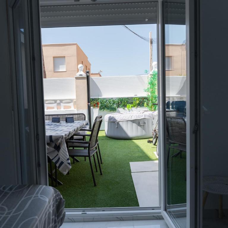 Villa para 12 personas en Santa Pola, frente a isla Tabarca - Four-Bedroom Vacation Home - 25