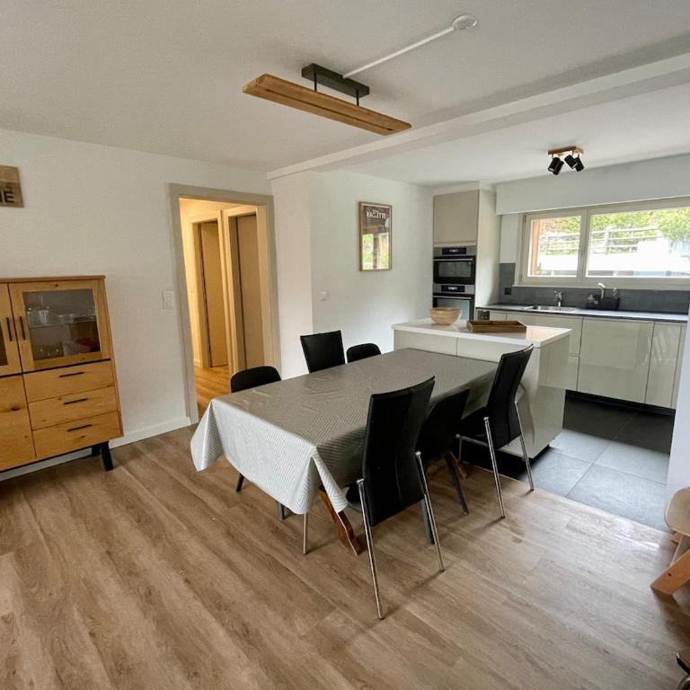 Appartement spacieux idéalement situé - Appartement 3 Chambres avec Balcon - 7