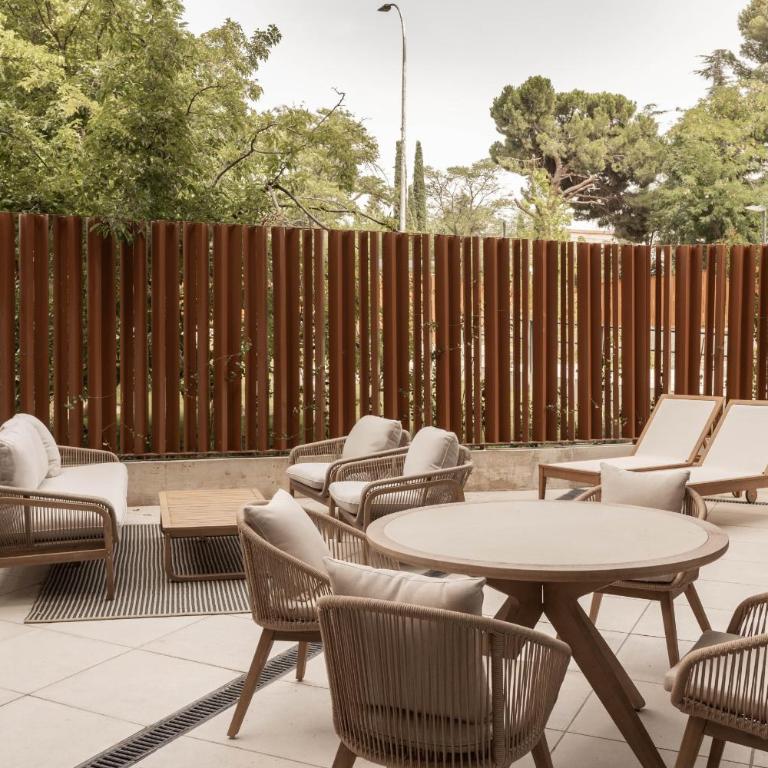 Arturo Soria Luxe en Madrid - Two-Bedroom Apartment with Terrace - 14